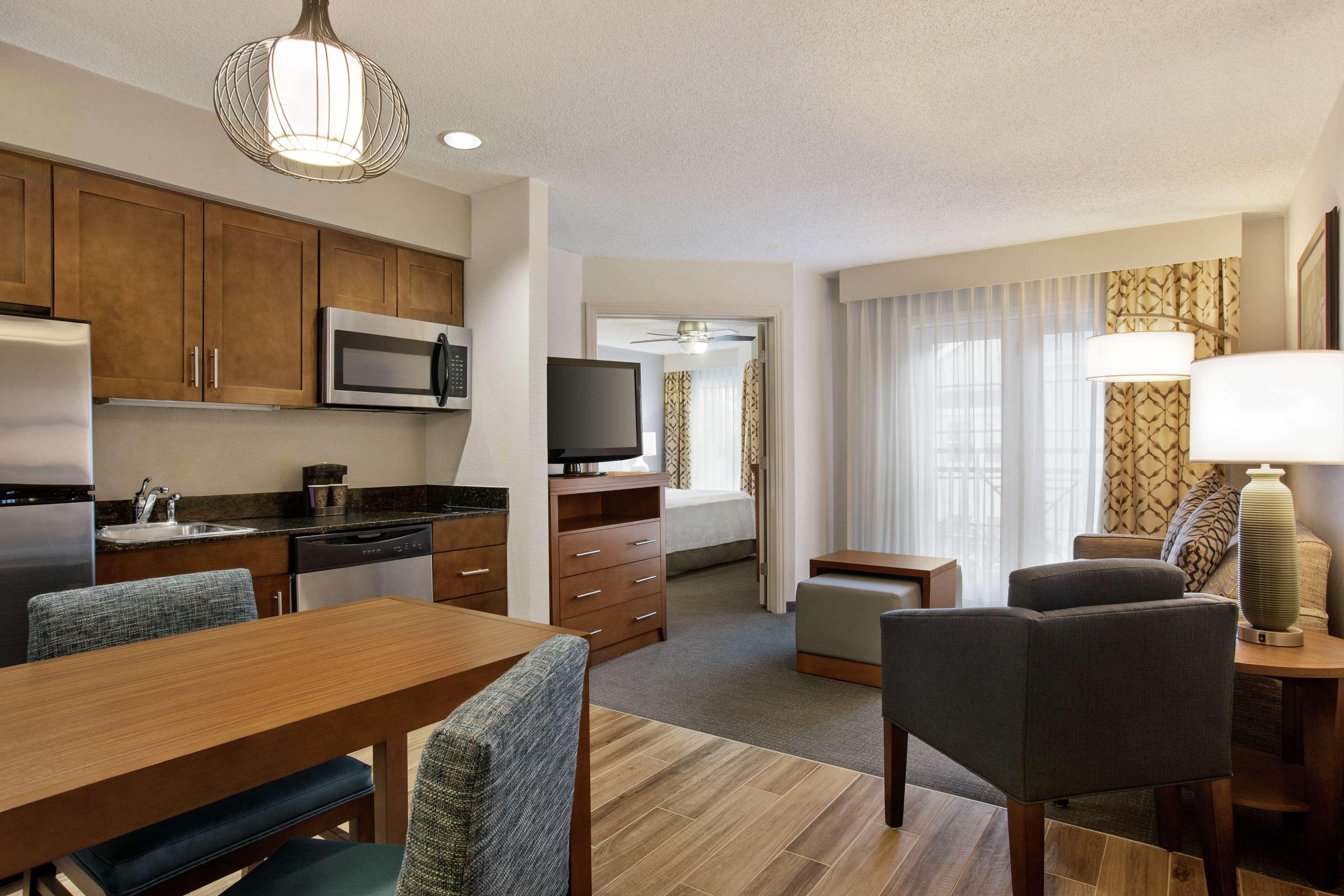 Homewood Suites By Hilton Kansas City Airport Eksteriør billede